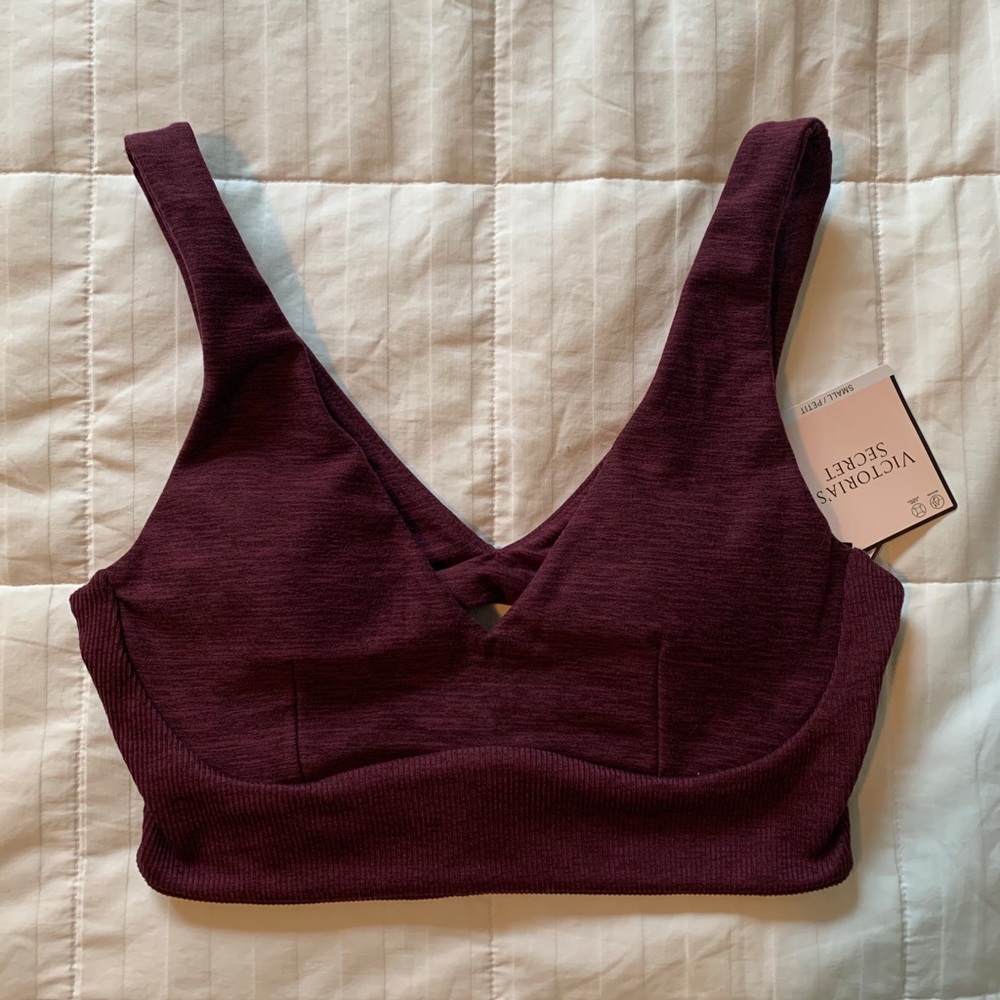 Victoria’s Secret sports bra NWT